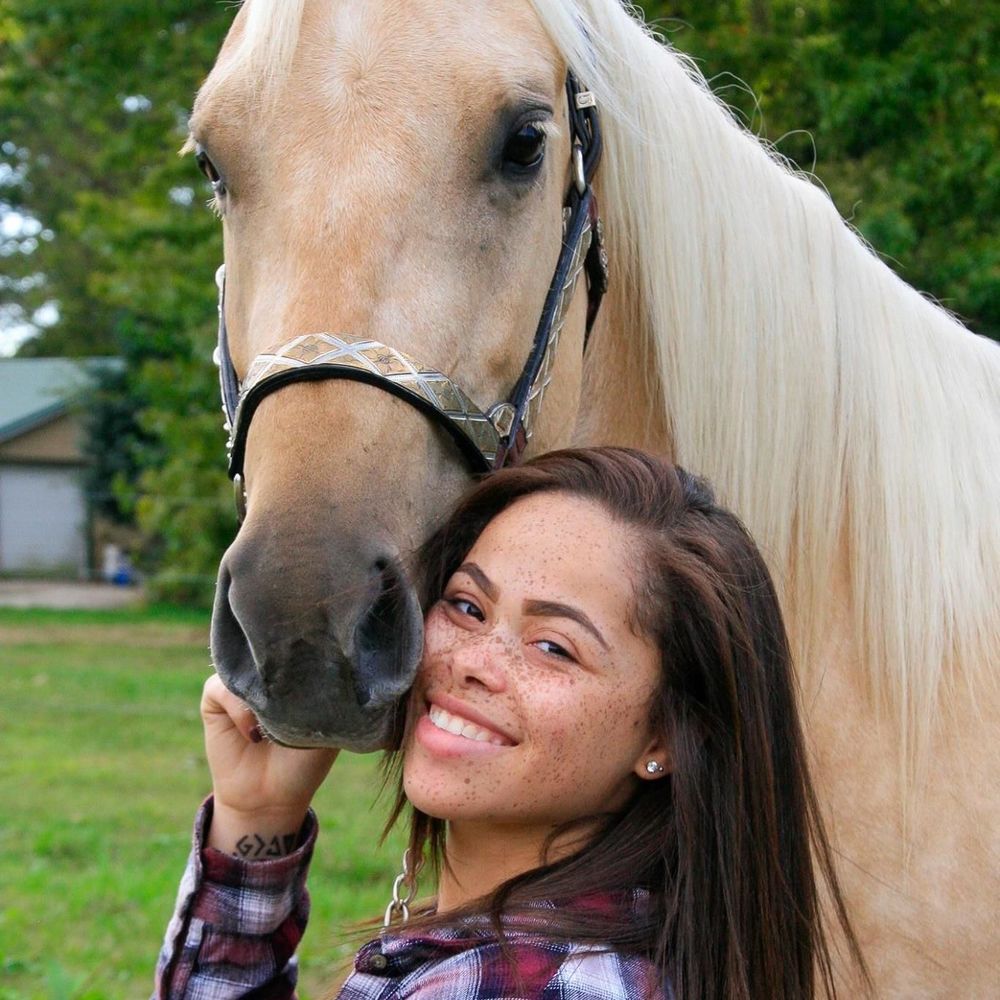 Meet your Posher, Kaili